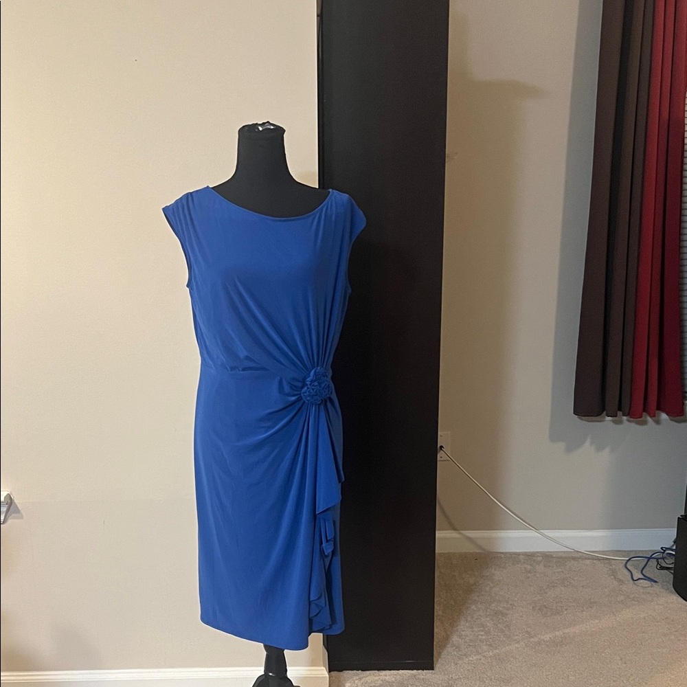 Chic Blue Midi Dress with Floral Detail